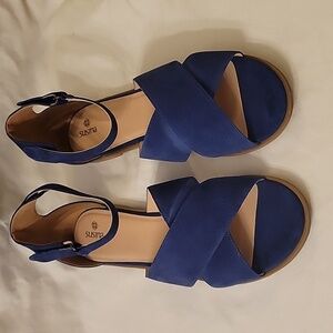 Susina Laia Blue Suede Sandal, sz 13
